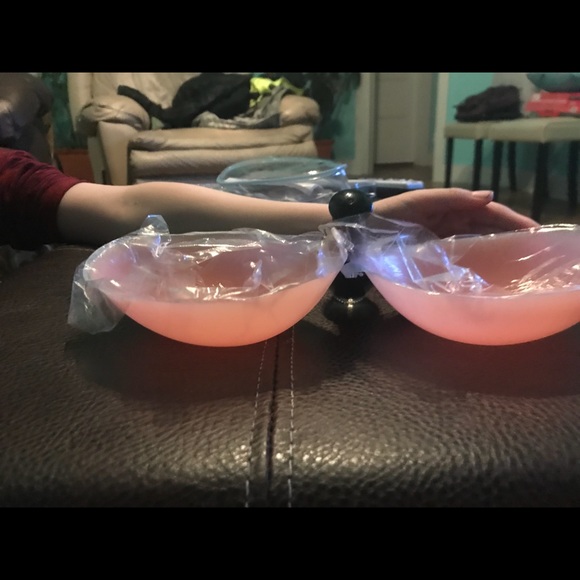 Double Thickness Reuseable Silicone Sticky Bras! - Picture 6 of 7